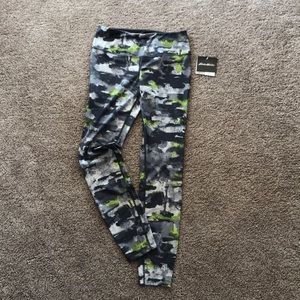 Eddie Bauer Running Leggings NWT